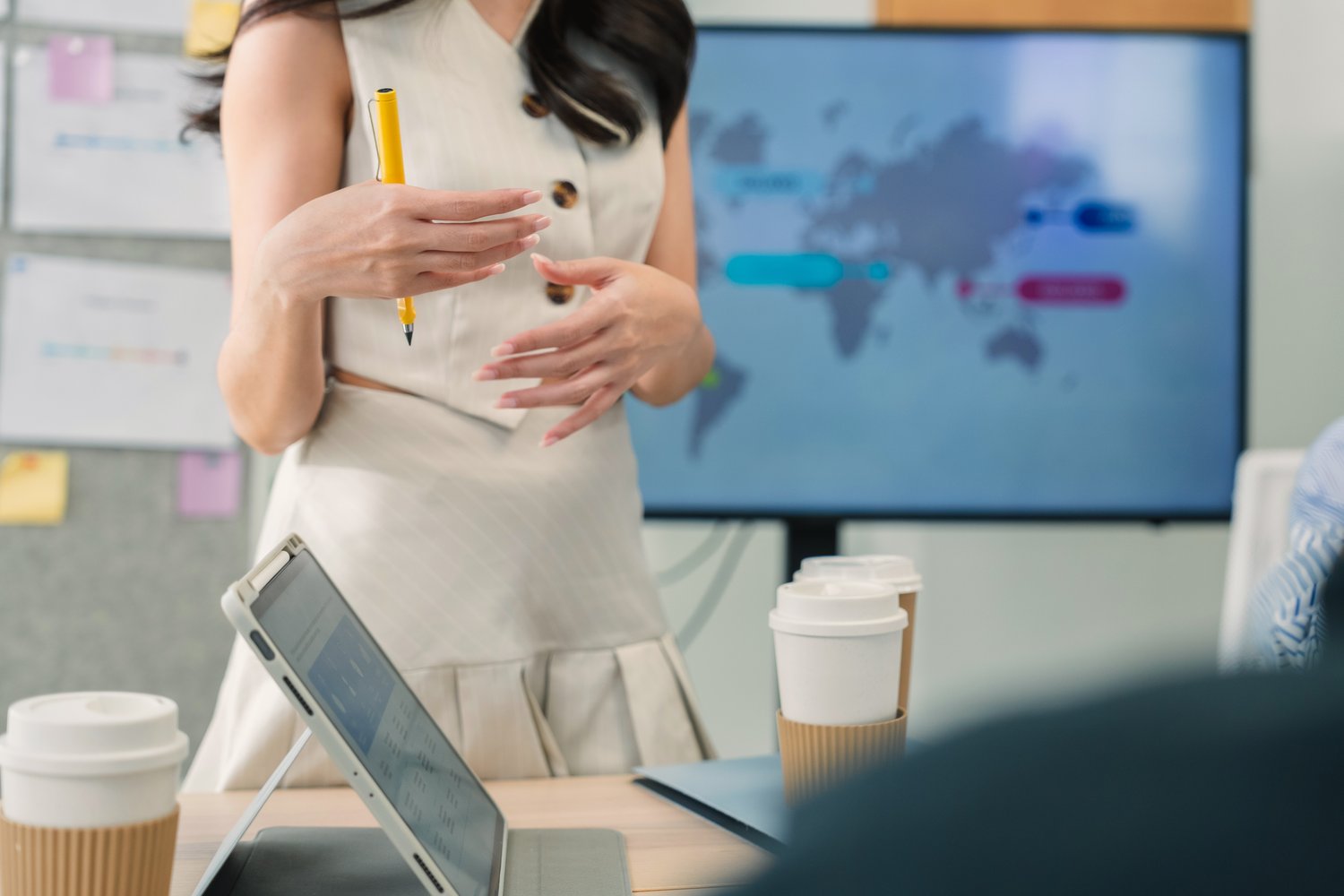 Power BI Center of Excellence: Structure, Roles, and Governance Model